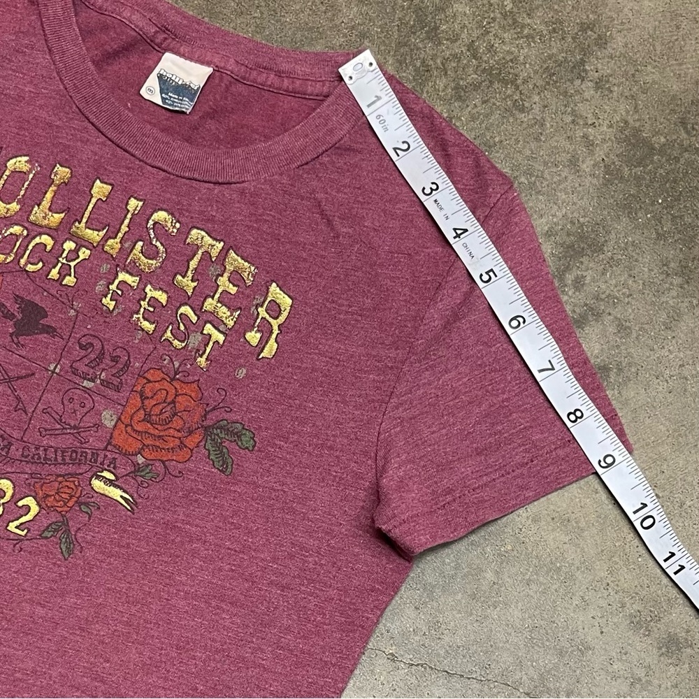 Vintage Y2K Hollister Rock Fest 1982 Baby Tee Graphic XXS - Picture 6 of 8